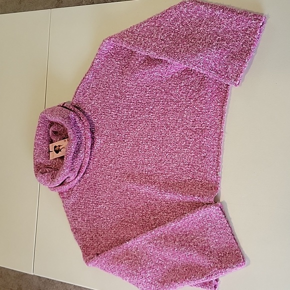 NWT Sincerely Jules cropped cowl neck sweater size small - Picture 1 of 7